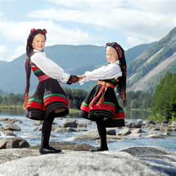 <br>Kvinnebunad fra Setesdalen (BUNAD nr. 2/05)